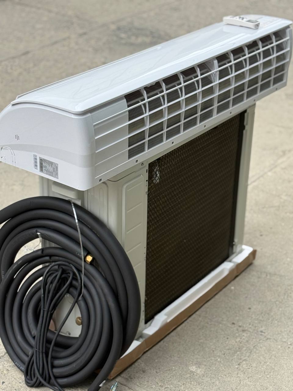 کولر گازی 30000 جنرال گلد اینورتر اسپارک T3 کولر گازی 30000 جنرال گلد اینورتر اسپارک T3