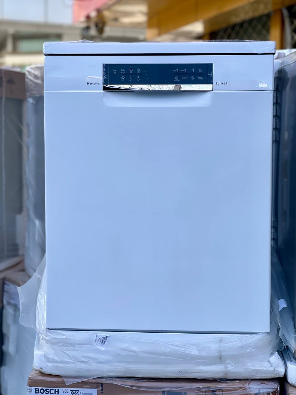 ظرفشویی بوش سری 6 ترک سیلور جت واش مدل SMS6EMI65Q ظرفشویی بوش سری 6 ترک سیلور جت واش مدل SMS6EMI65Q